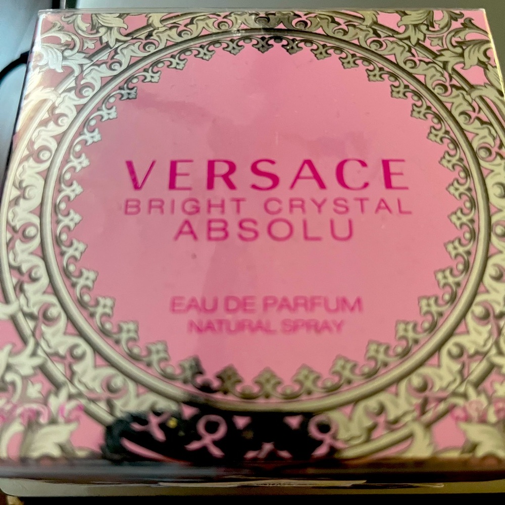 Versace Bright Crystal Absolu - smells great